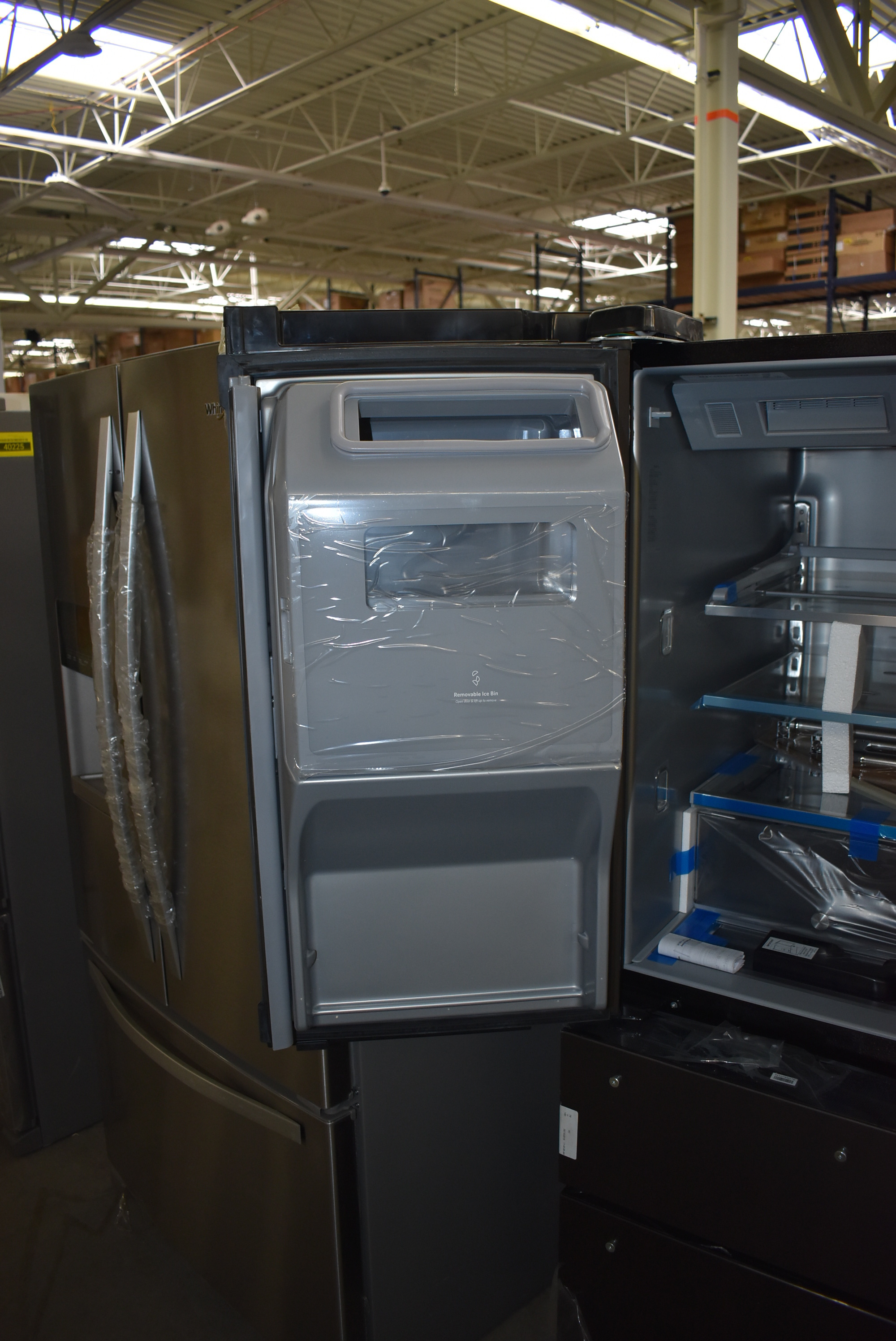 KitchenAid KRMF706EBS 36" Black Stainless FrenchDoor Refrigerator NOB