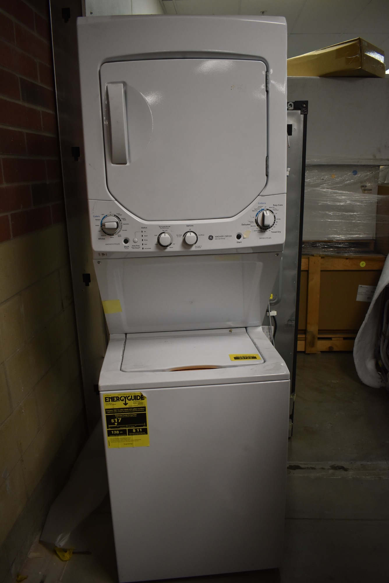 FGMV176NTD 30Over the Range Microwave FGID2466QD 24Built In Dishwasher in Black Stainless Steel Frigidaire 4 Piece Kitchen Package FGHB2867TD 36French Door Refrigerator,FGGF3036TD 30Gas Range