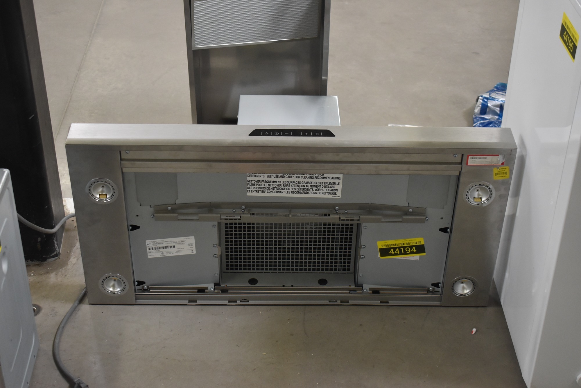 Thermador HDDW36FS 36" Stainless Wall Chimney Range Hood NOB 44194 HRT