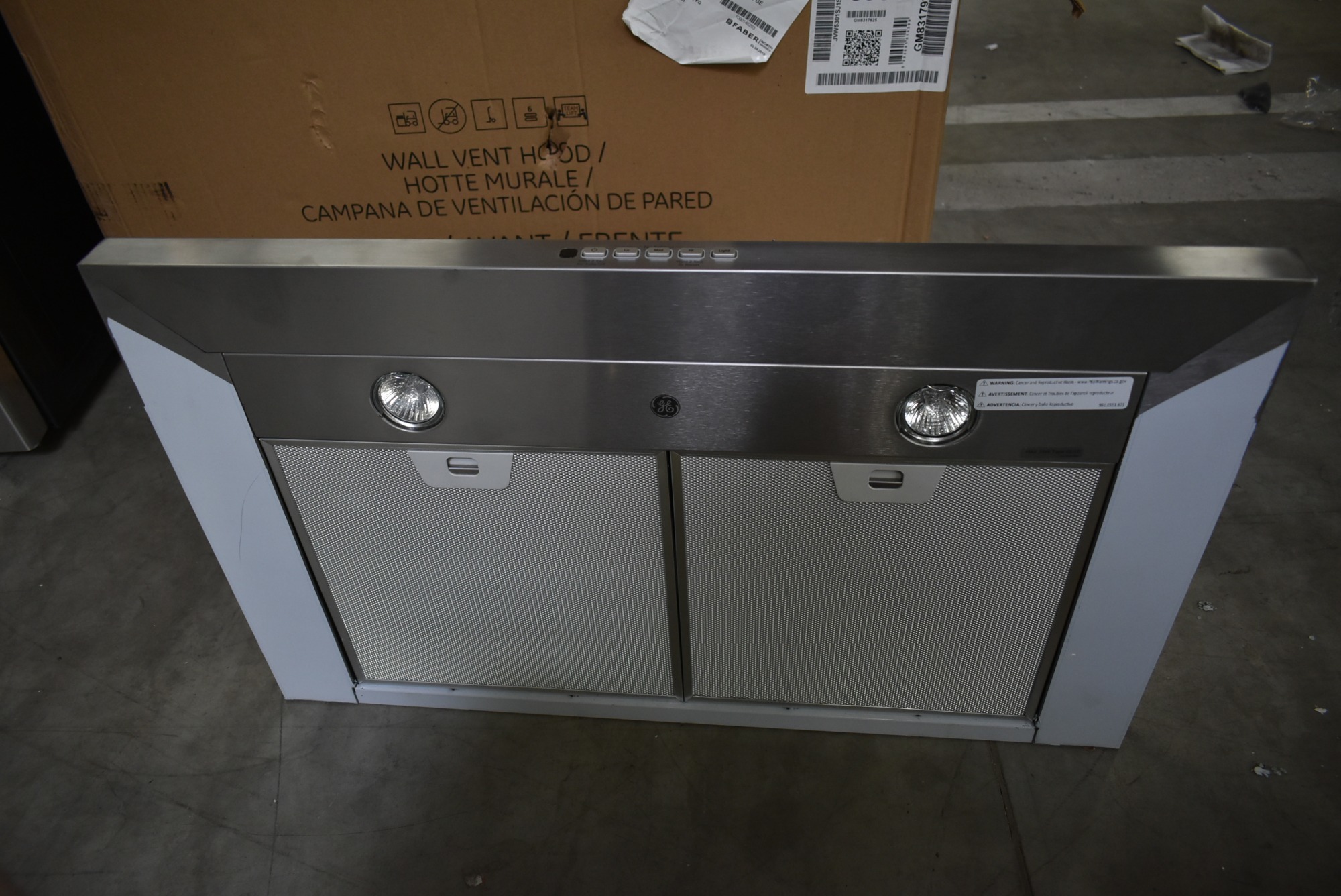 GE JVW5301SJSS 30" Stainless Wall Chimney Range Hood NOB 46045 MAD