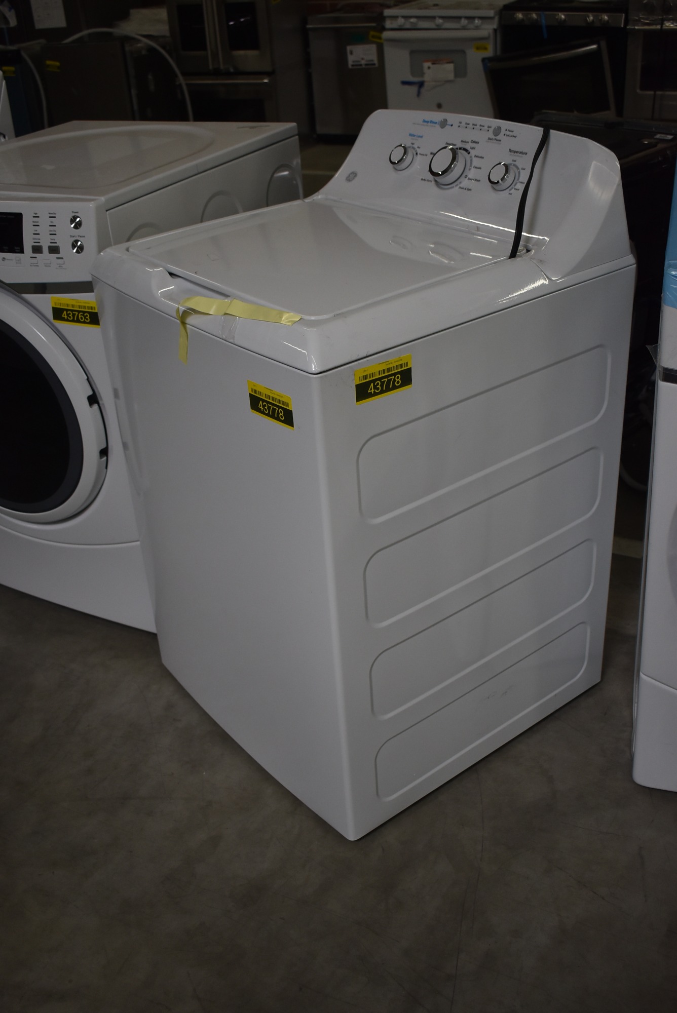 GE GTW335ASNWW 27" White Top-Load Washer #43778 HRT