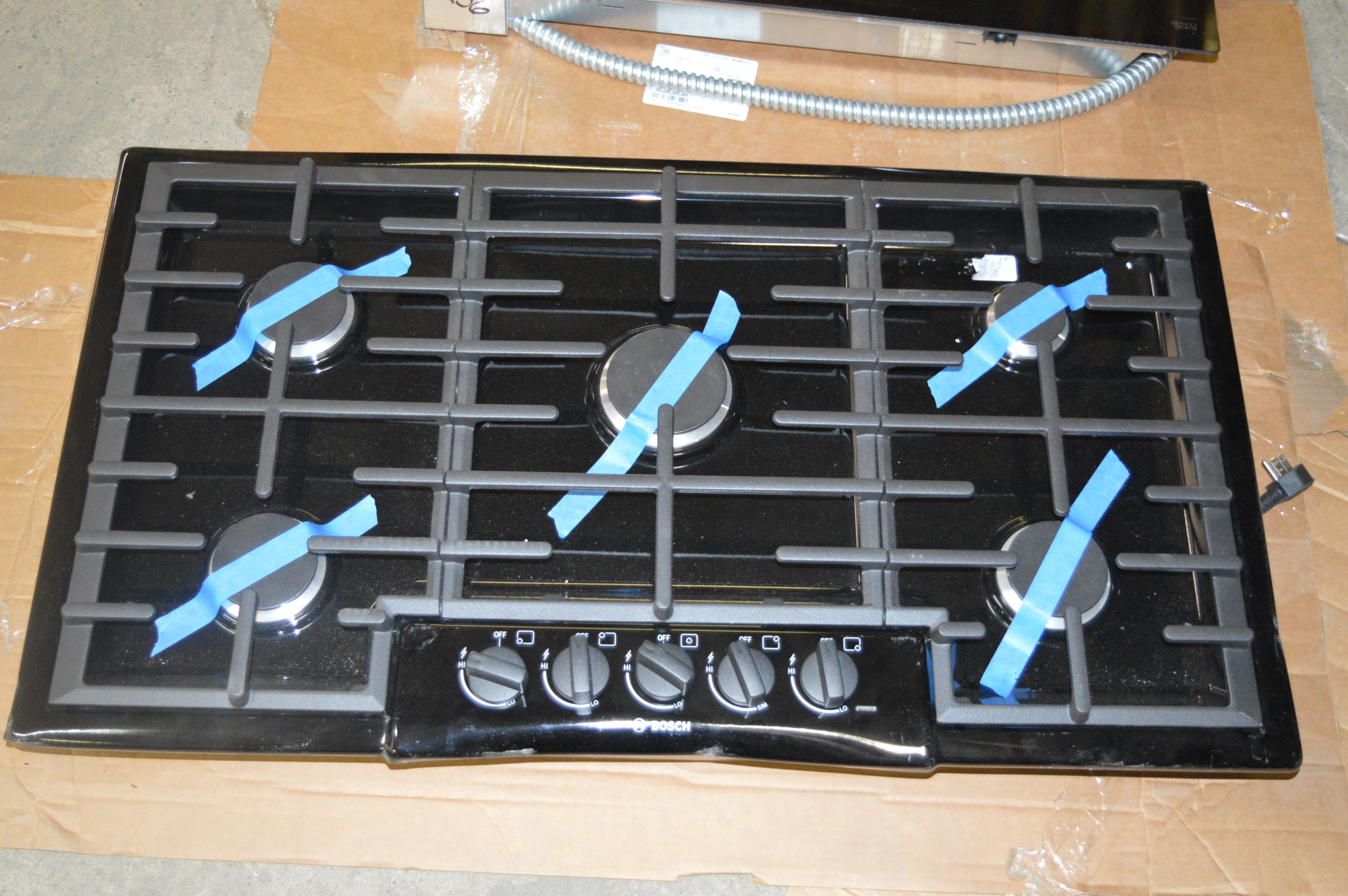 Bosch NGM8665UC 37" Black 5 Sealed Burner Gas Cooktop 3250 eBay