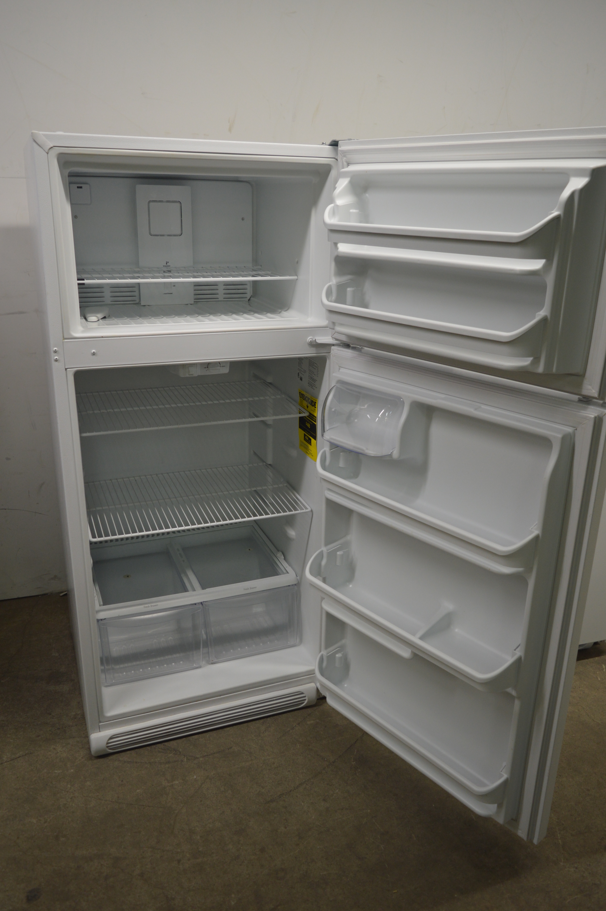 Frigidaire FFTR1814QW 30