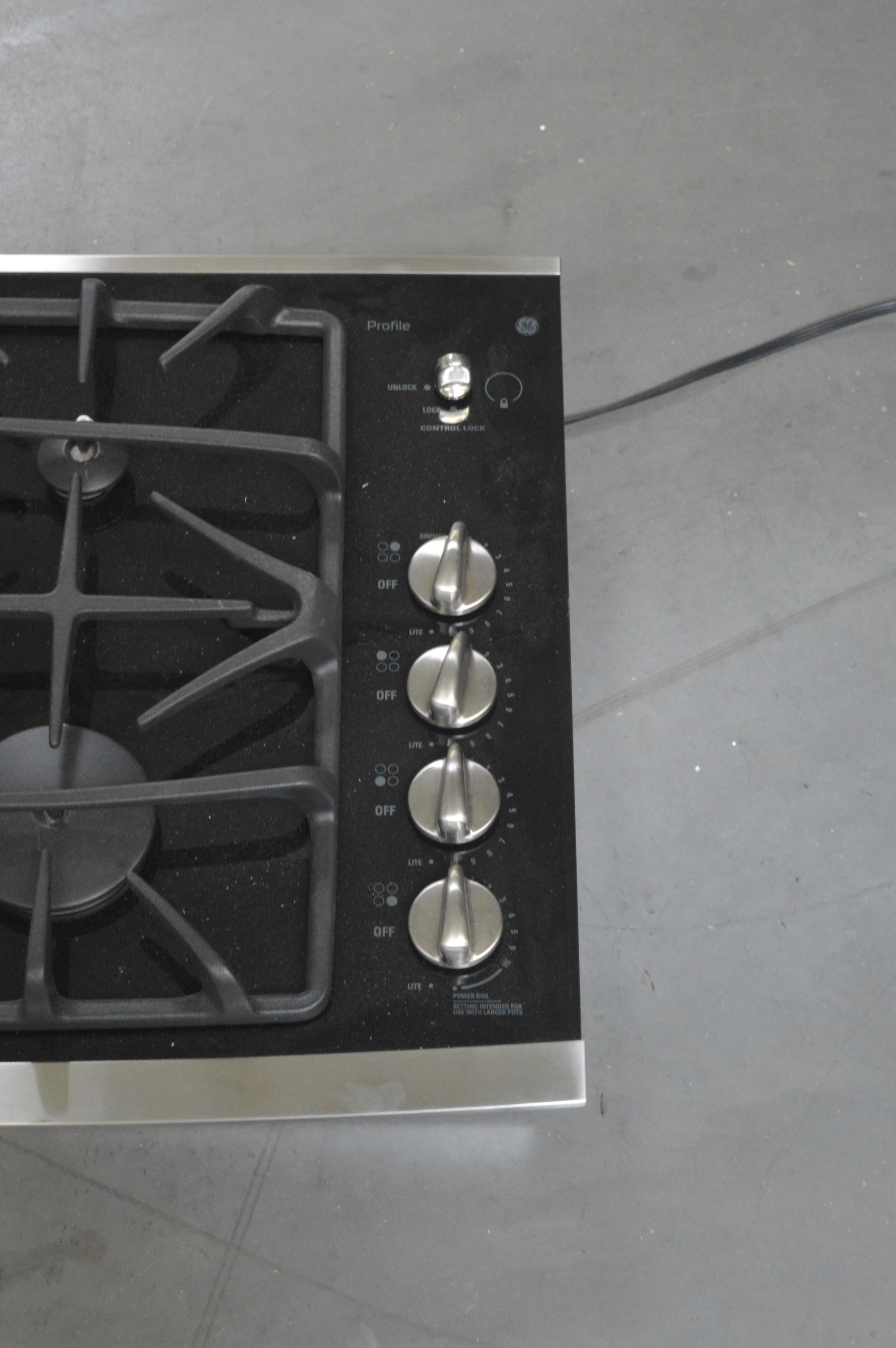 Ge Jgp940sekss 30 Stainless Gas On Glass 4 Burner Cooktop Nob