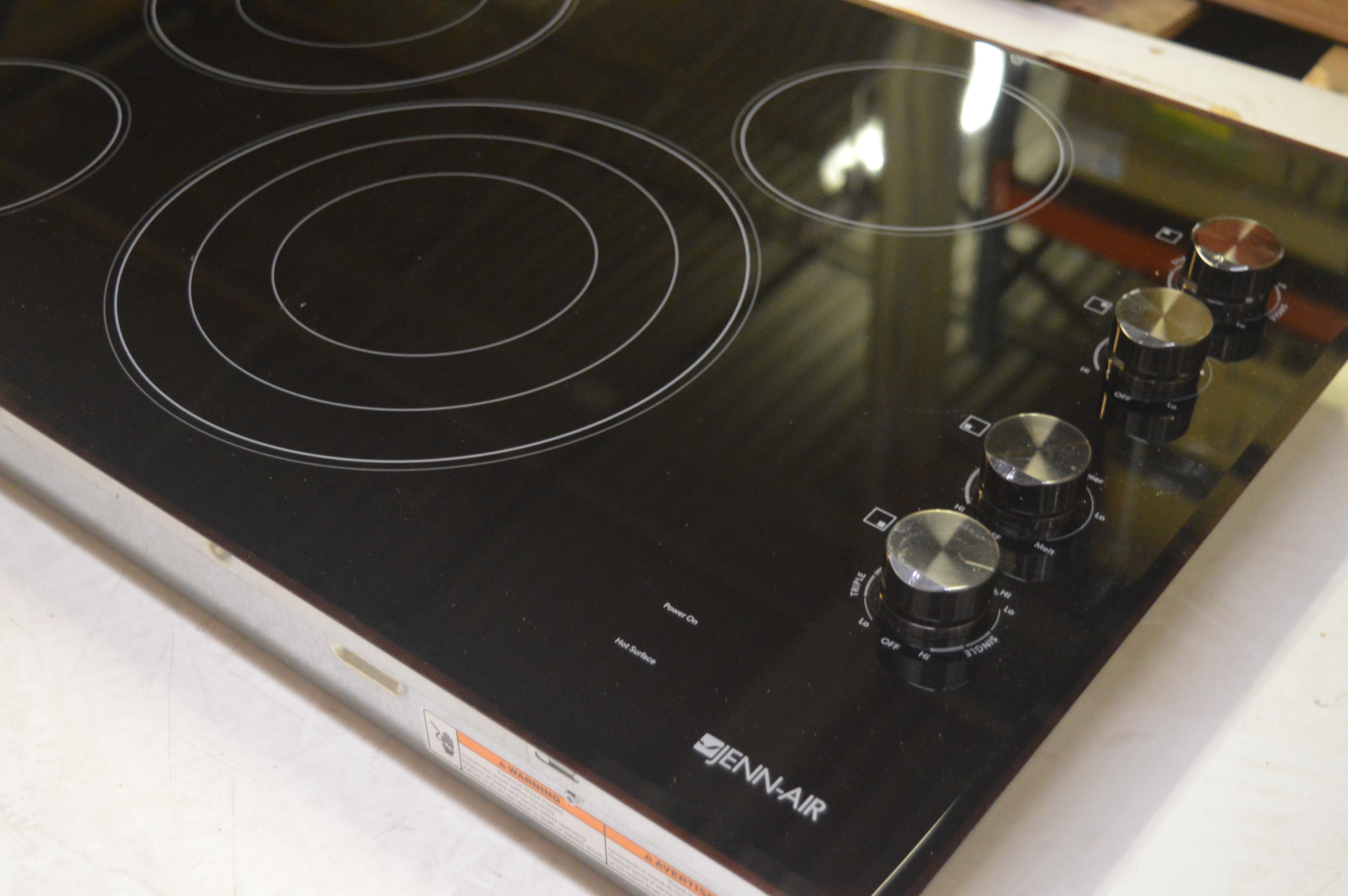 Jenn Air Jec3430bb 30 Black Electric Radiant Cooktop W 4 Burners