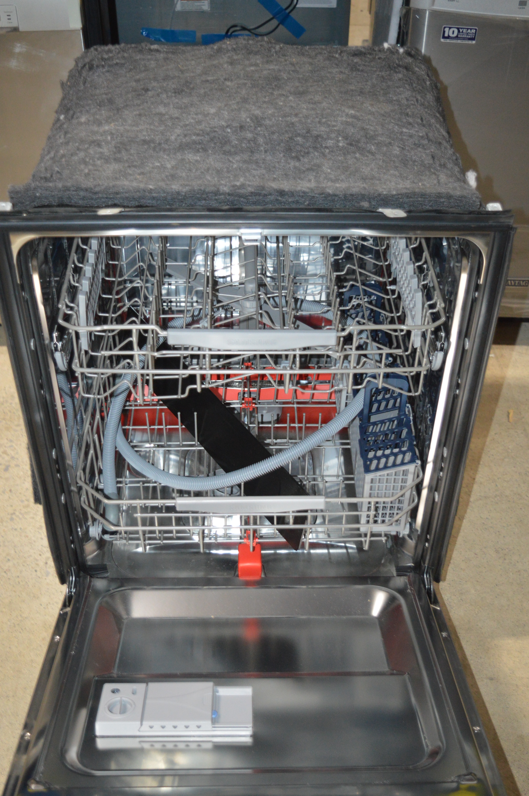 Samsung DW80J7550UG 24" Black Stainless TopControl Dishwasher NOB