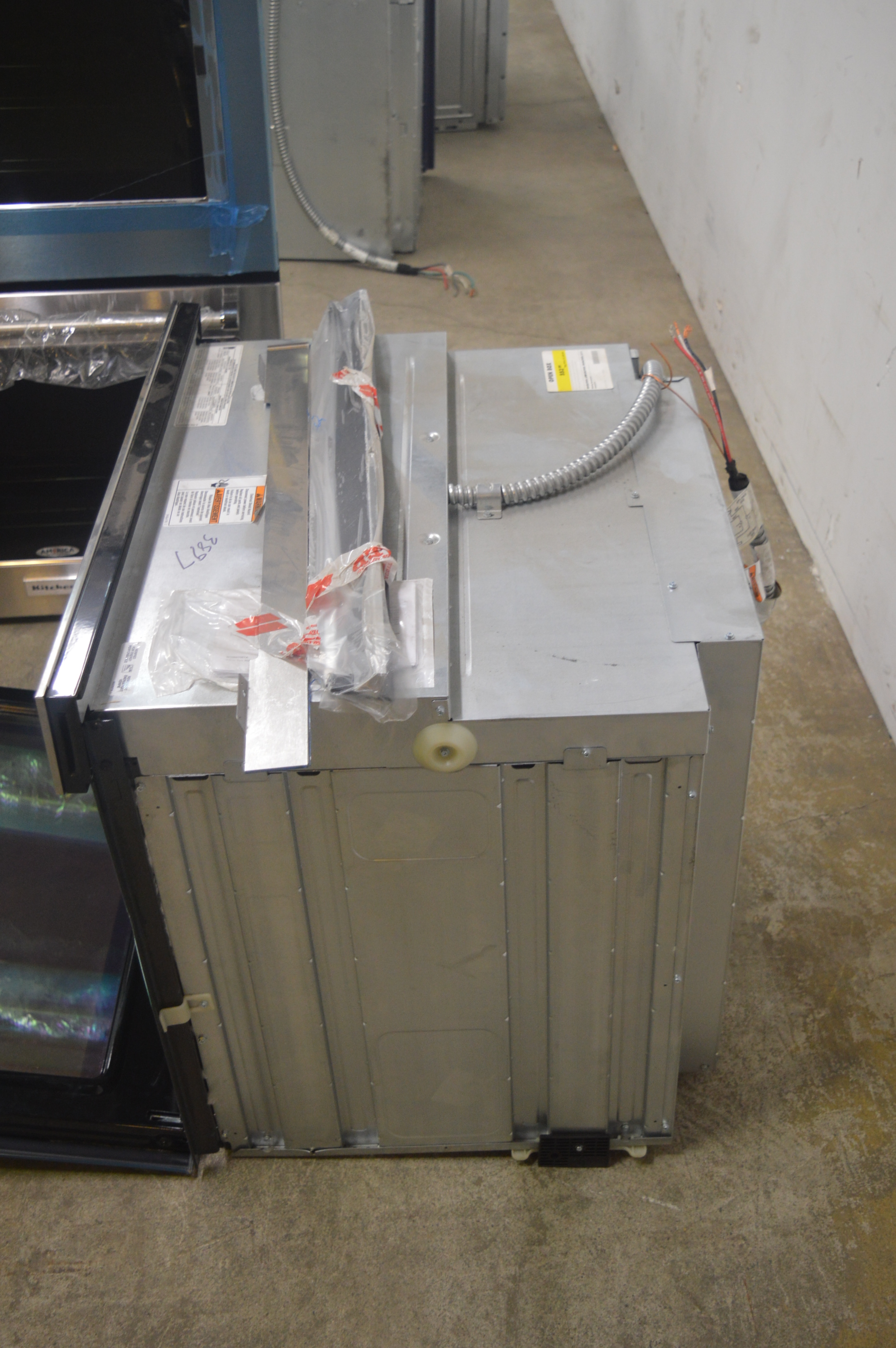Whirlpool WOS51EC0AS 30" Stainless Single Electric Wall Oven NOB 3897